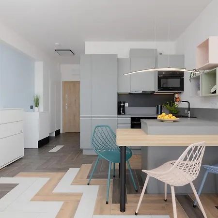 Apartment Porta Mare Sea View By Renters Prestige *